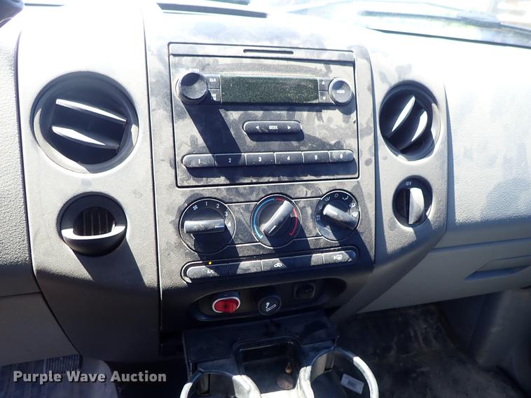 image for item DE5338 2006 Ford F150 SuperCab pickup truck