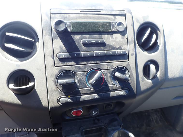 image for item DE5338 2006 Ford F150 SuperCab pickup truck