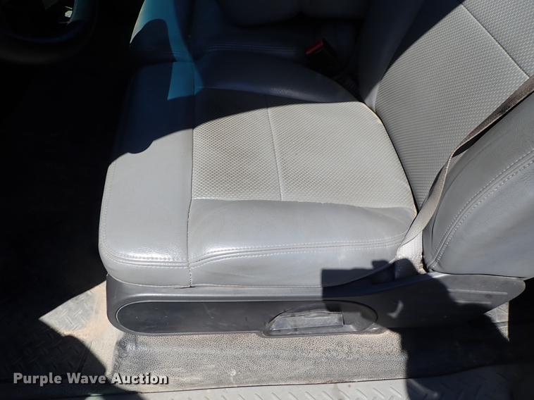 image for item DE5338 2006 Ford F150 SuperCab pickup truck