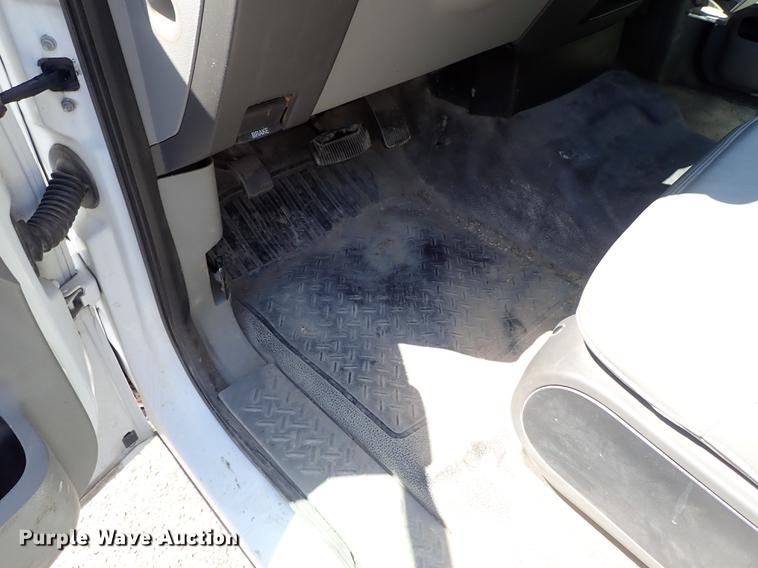 image for item DE5338 2006 Ford F150 SuperCab pickup truck