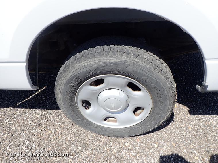 image for item DE5338 2006 Ford F150 SuperCab pickup truck