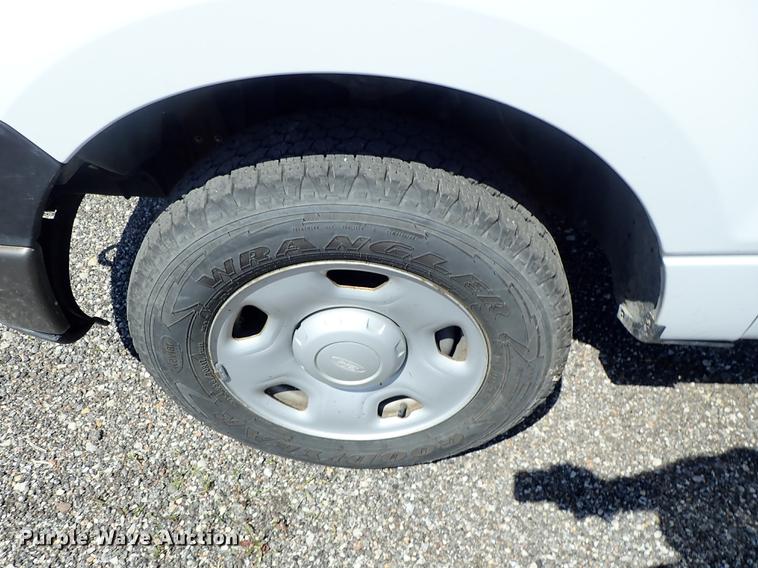 image for item DE5338 2006 Ford F150 SuperCab pickup truck