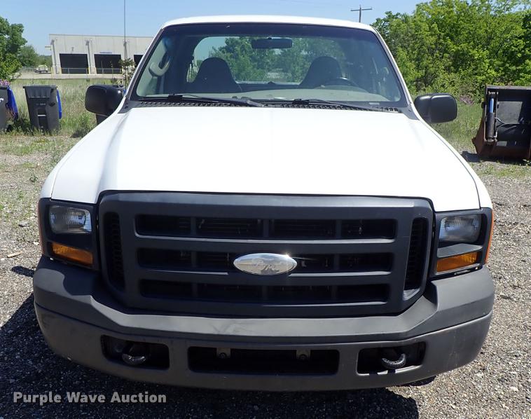 image for item DE5339 2006 Ford F250 Super Duty SuperCab pickup truck