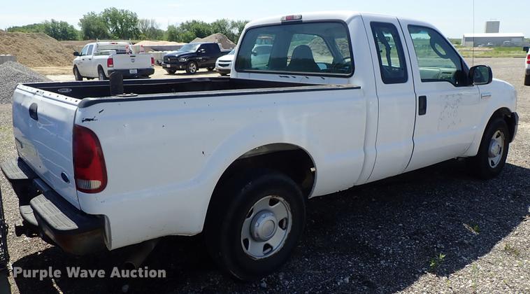 image for item DE5339 2006 Ford F250 Super Duty SuperCab pickup truck