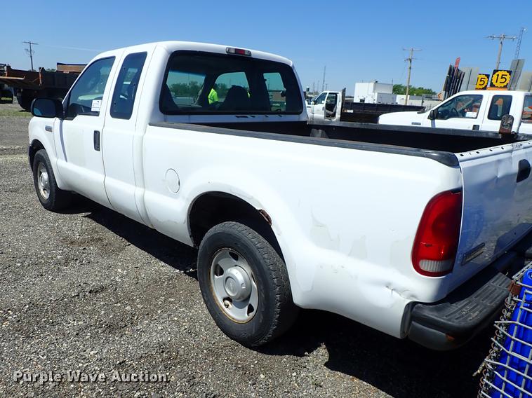 image for item DE5339 2006 Ford F250 Super Duty SuperCab pickup truck