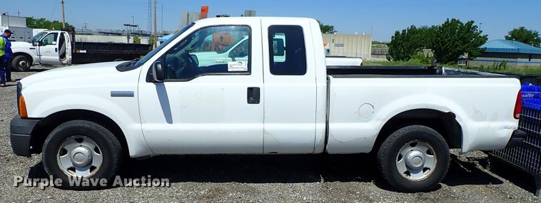 image for item DE5339 2006 Ford F250 Super Duty SuperCab pickup truck