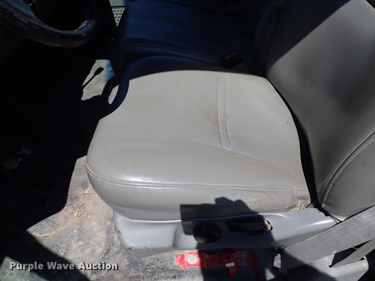 image for item DE5339 2006 Ford F250 Super Duty SuperCab pickup truck