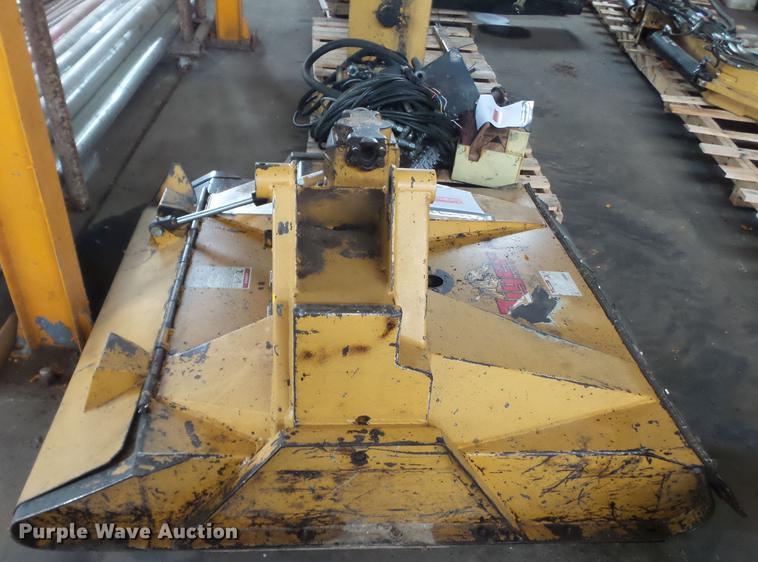 image for item DE7804 Tiger 34852 boom rotary mower