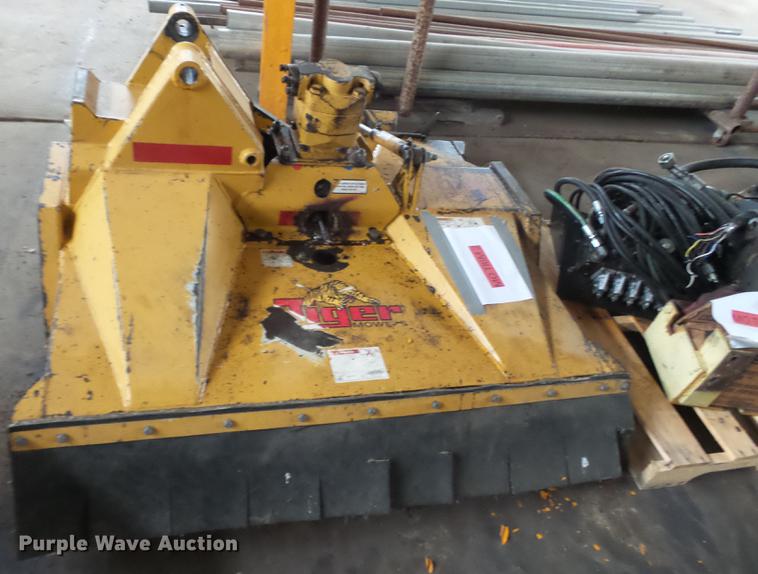 image for item DE7804 Tiger 34852 boom rotary mower