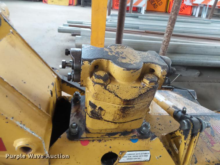 image for item DE7804 Tiger 34852 boom rotary mower