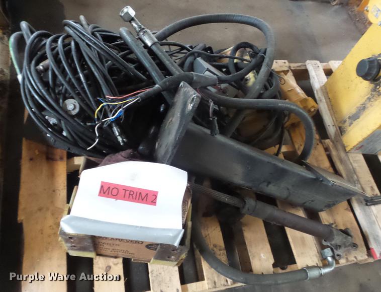 image for item DE7804 Tiger 34852 boom rotary mower