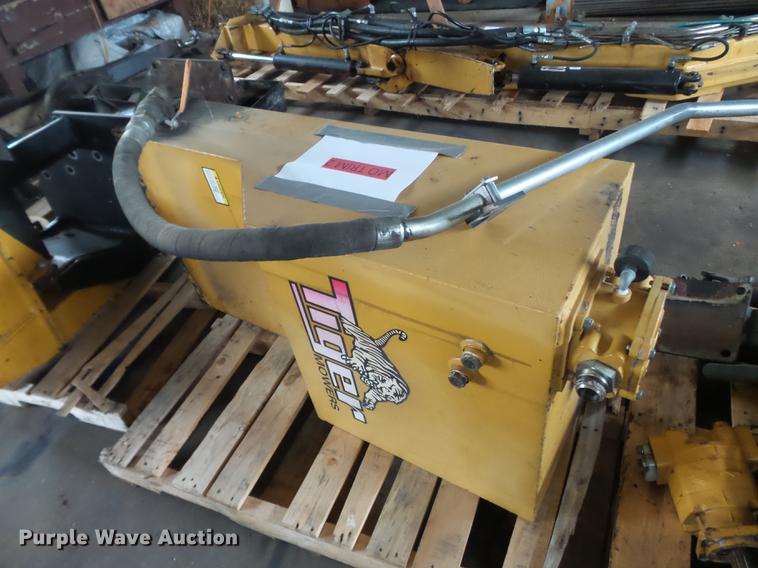 image for item DE7804 Tiger 34852 boom rotary mower