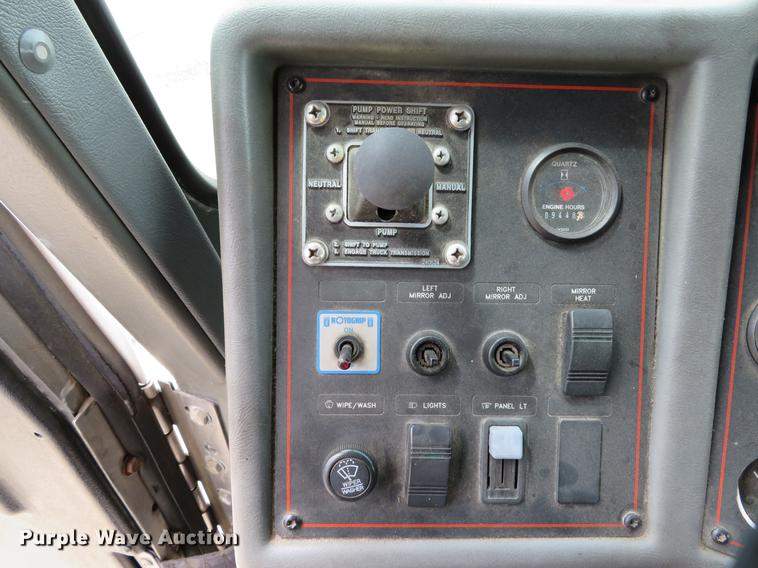 image for item DE8040 1996 Emergency One fire truck