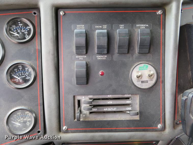 image for item DE8040 1996 Emergency One fire truck