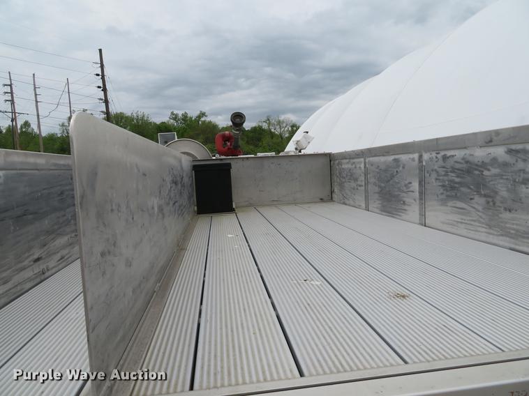 image for item DE8040 1996 Emergency One fire truck