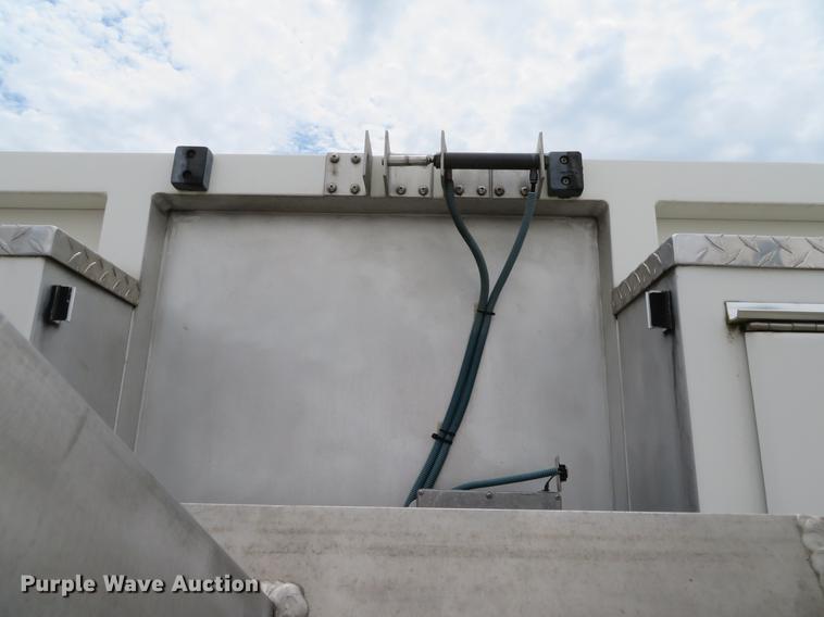 image for item DE8040 1996 Emergency One fire truck