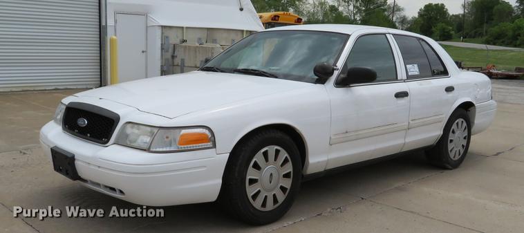 image for item DE8042 2009 Ford Crown Victoria Police Interceptor