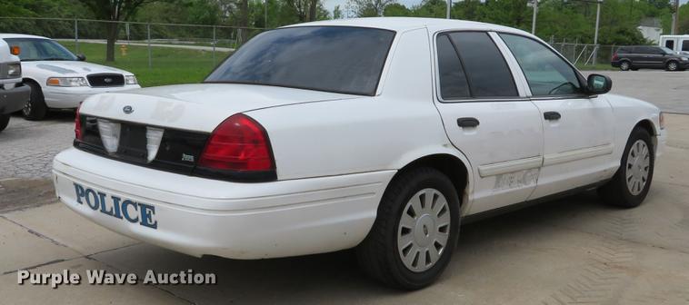 image for item DE8042 2009 Ford Crown Victoria Police Interceptor