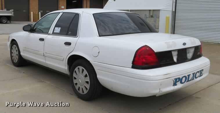 image for item DE8042 2009 Ford Crown Victoria Police Interceptor