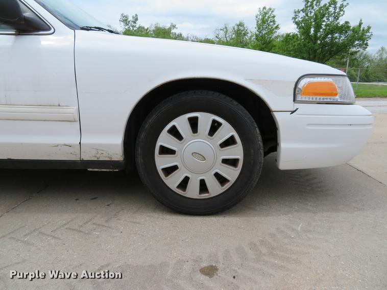 image for item DE8042 2009 Ford Crown Victoria Police Interceptor