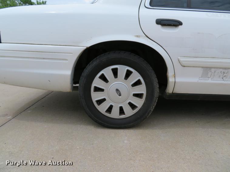 image for item DE8042 2009 Ford Crown Victoria Police Interceptor