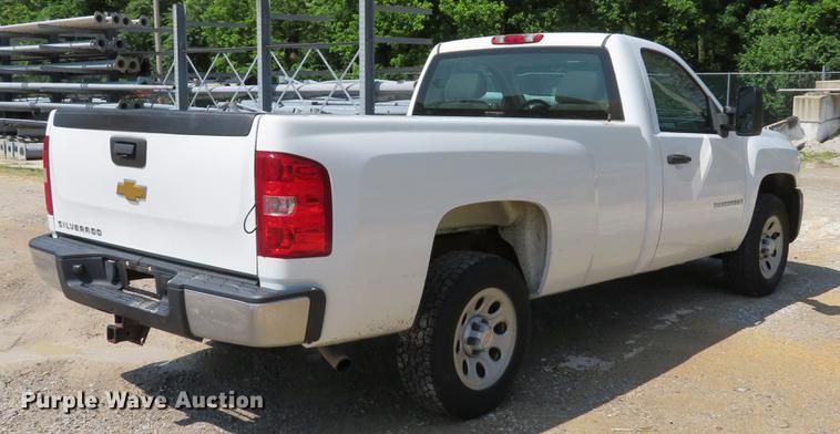 image for item DE8099 2008 Chevrolet Silverado 1500 pickup truck