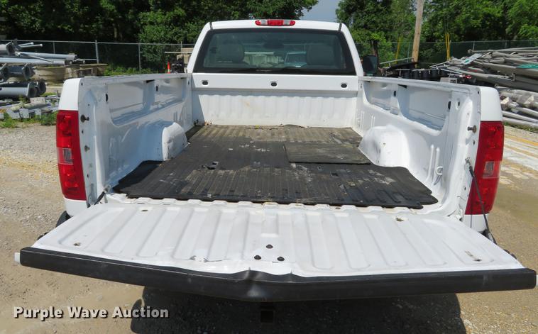 image for item DE8099 2008 Chevrolet Silverado 1500 pickup truck