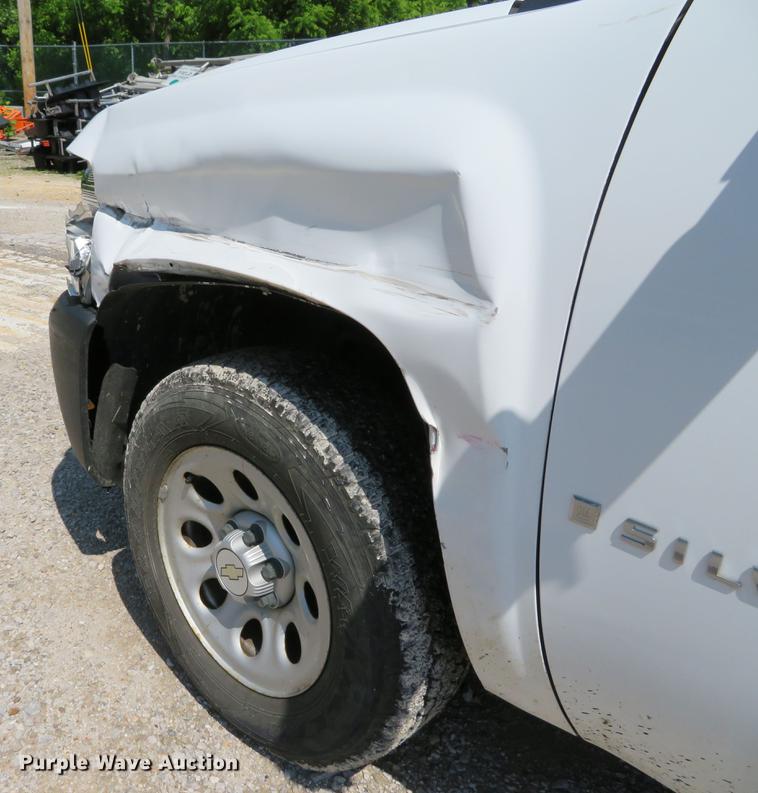 image for item DE8099 2008 Chevrolet Silverado 1500 pickup truck