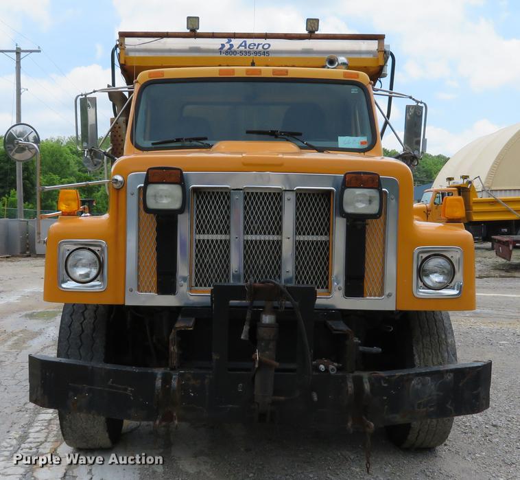 image for item DE8100 2002 International 2554 dump truck