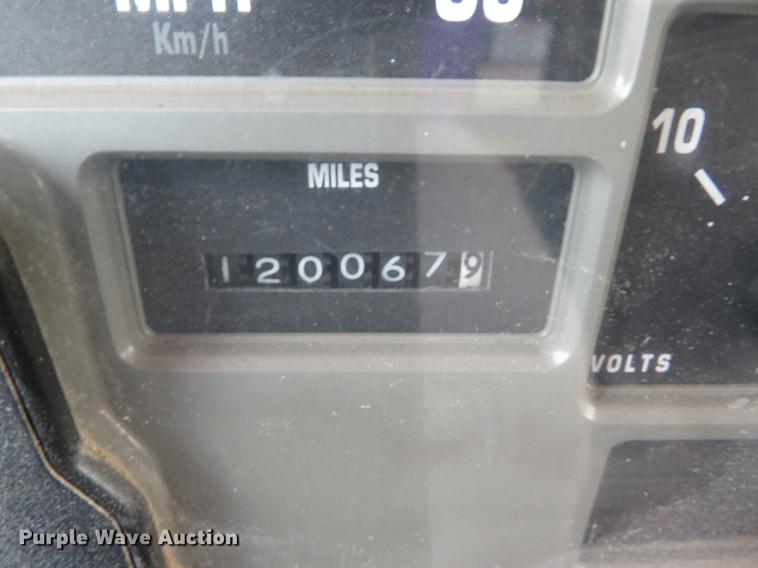 image for item DE8100 2002 International 2554 dump truck