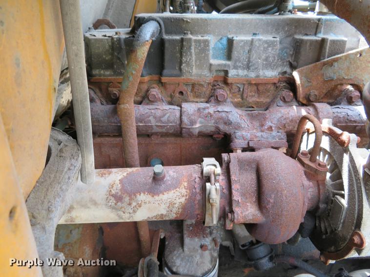 image for item DE8100 2002 International 2554 dump truck