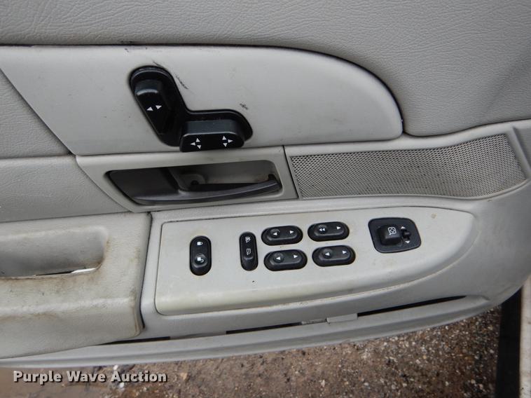 image for item DE8313 2003 Ford Crown Victoria Police Interceptor