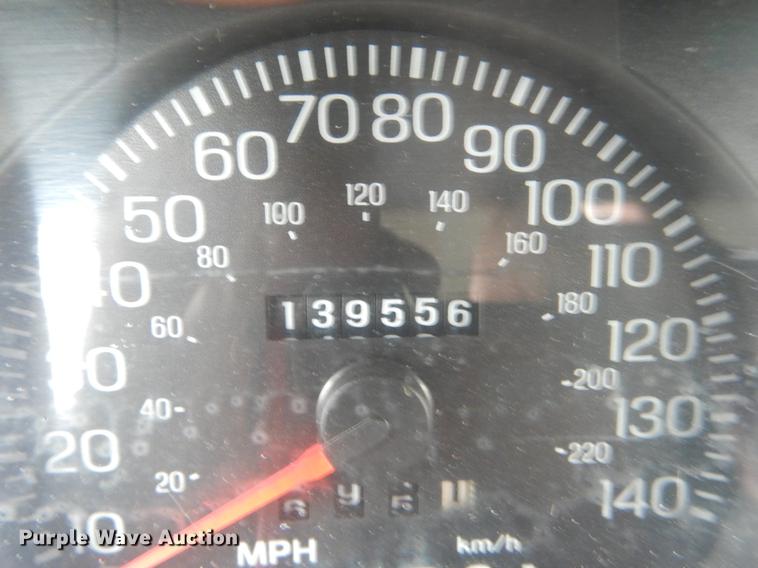 image for item DE8313 2003 Ford Crown Victoria Police Interceptor