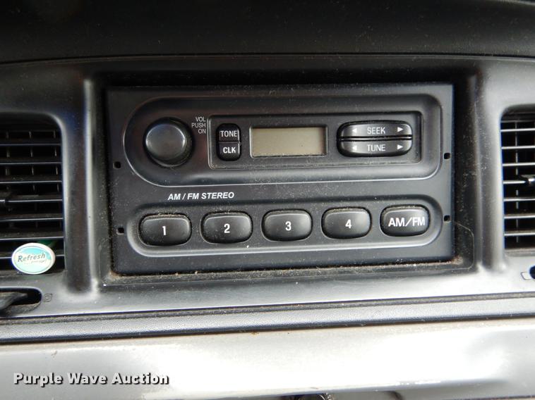 image for item DE8313 2003 Ford Crown Victoria Police Interceptor