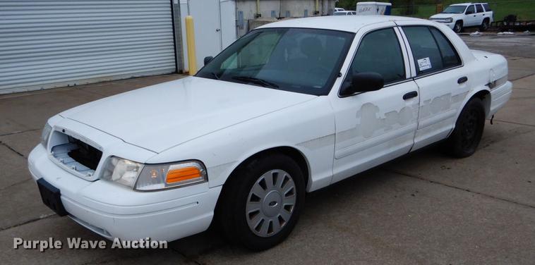 image for item DE8314 2010 Ford Crown Victoria Police Interceptor