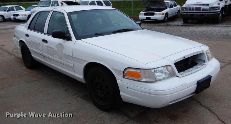 image for item DE8314 2010 Ford Crown Victoria Police Interceptor