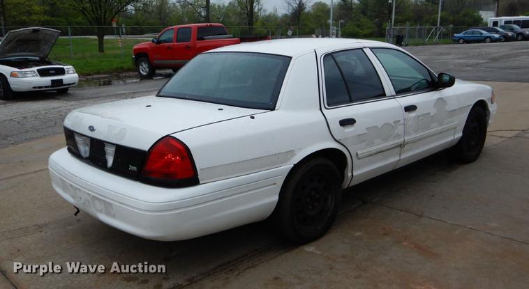 image for item DE8314 2010 Ford Crown Victoria Police Interceptor