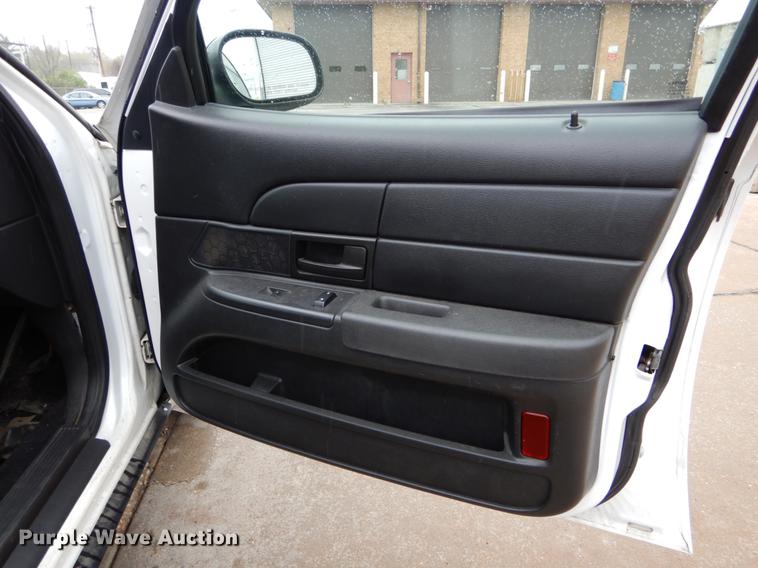 image for item DE8314 2010 Ford Crown Victoria Police Interceptor