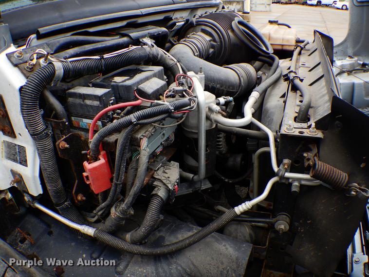 image for item DE8315 2009 GMC C5500 dump truck