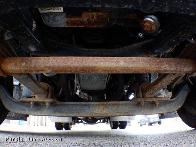 image for item DE8315 2009 GMC C5500 dump truck