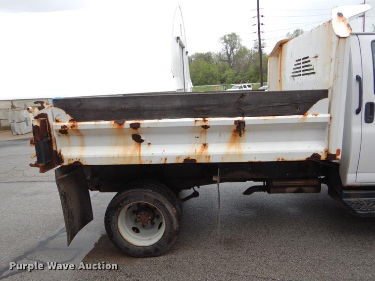 image for item DE8315 2009 GMC C5500 dump truck