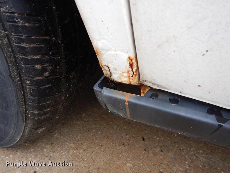 image for item DE8316 2004 Ford Crown Victoria Police Interceptor