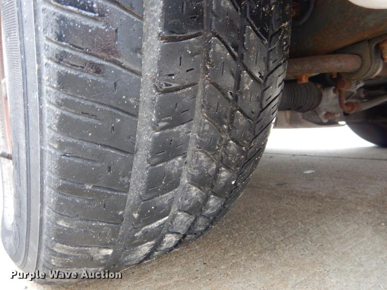 image for item DE8316 2004 Ford Crown Victoria Police Interceptor