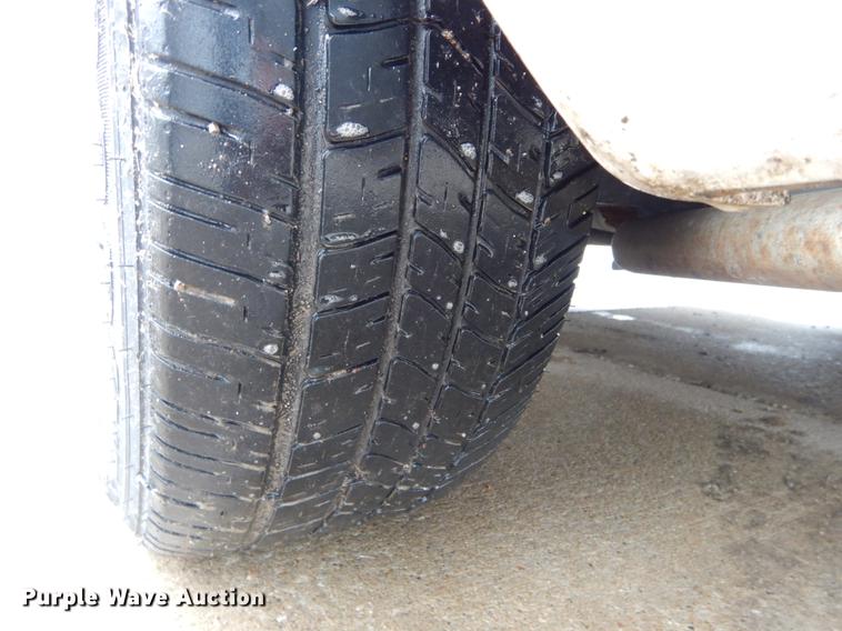 image for item DE8316 2004 Ford Crown Victoria Police Interceptor