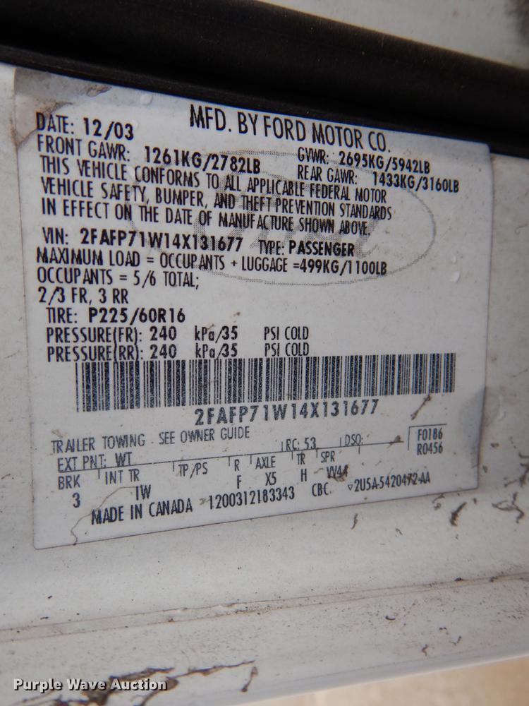 image for item DE8316 2004 Ford Crown Victoria Police Interceptor