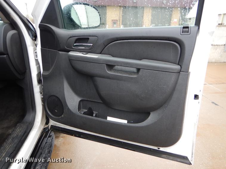 image for item DE8317 2013 Chevrolet Tahoe Police SUV