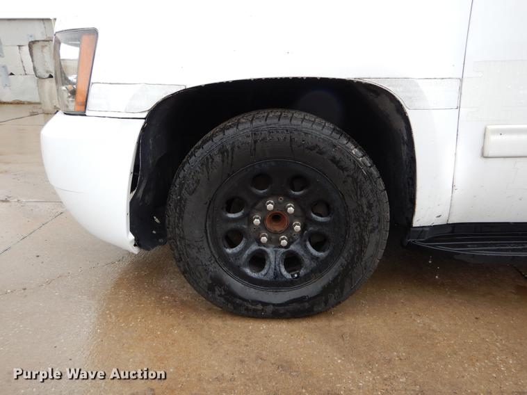 image for item DE8317 2013 Chevrolet Tahoe Police SUV