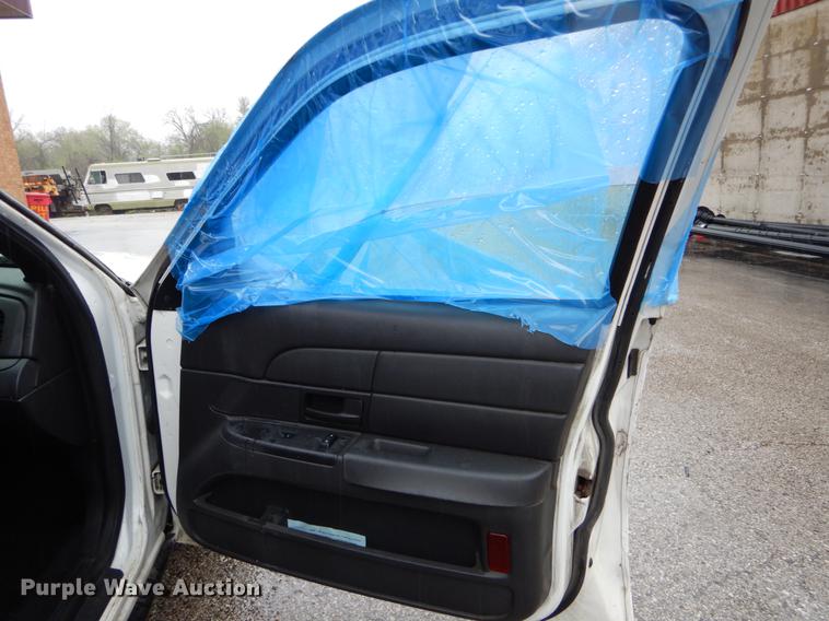 image for item DE8319 2010 Ford Crown Victoria Police Interceptor