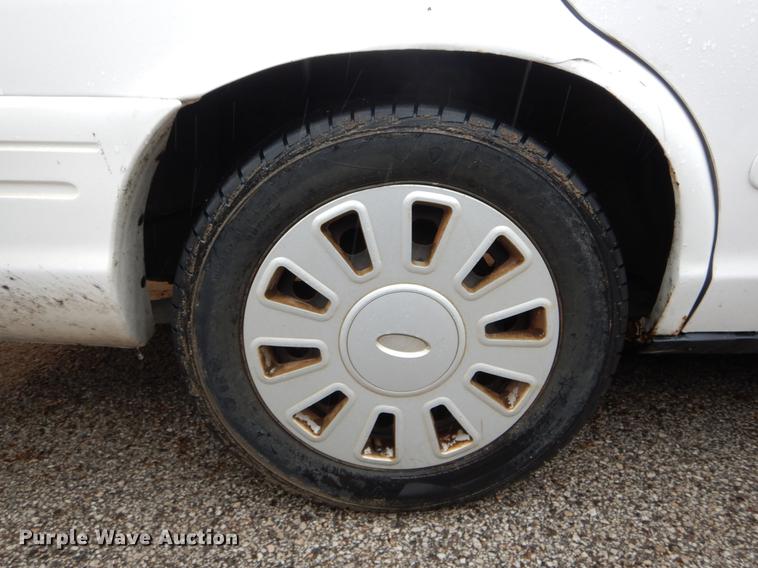 image for item DE8319 2010 Ford Crown Victoria Police Interceptor