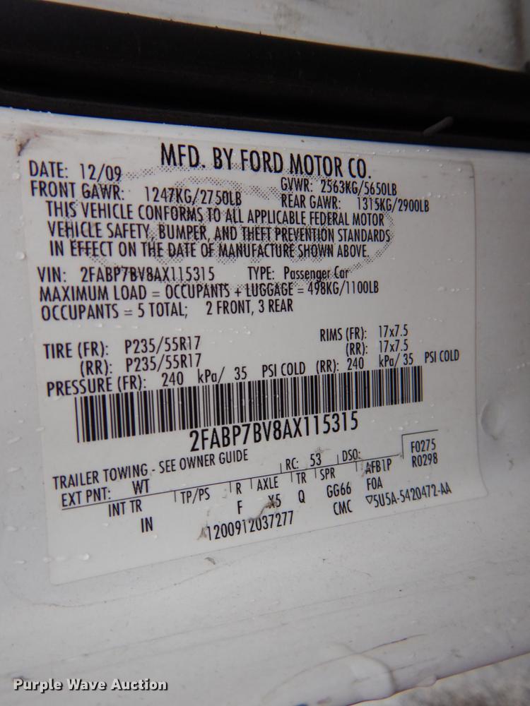 image for item DE8319 2010 Ford Crown Victoria Police Interceptor